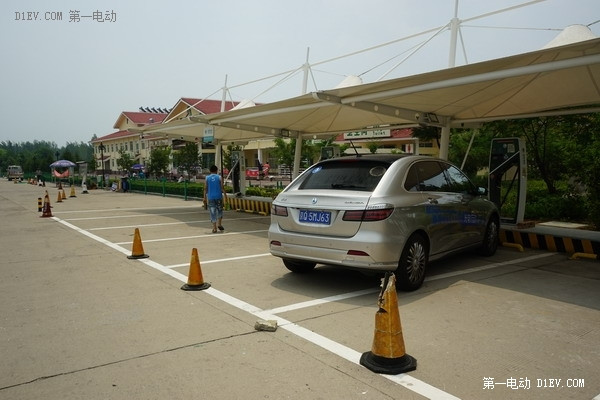 電動車評測編輯日照度假游記之充電篇