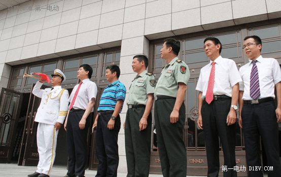 “众益行·吹响号角” 众泰汽车纪念抗战胜利70周年之走进董存瑞部队