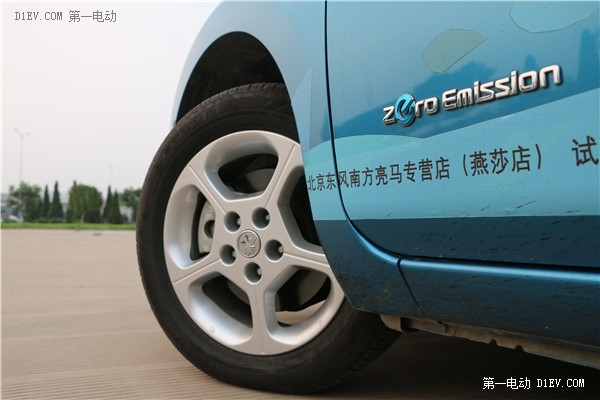 目前政府的力推新能源汽車市場的發(fā)展，