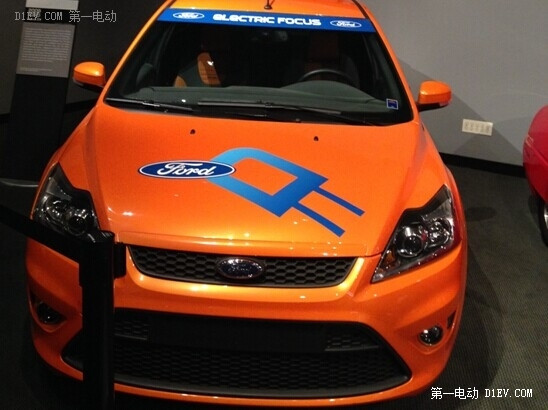 洛杉磯彼得森汽車博物館里的新能源汽車