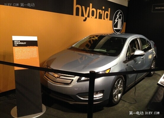 洛杉磯彼得森汽車博物館里的新能源汽車