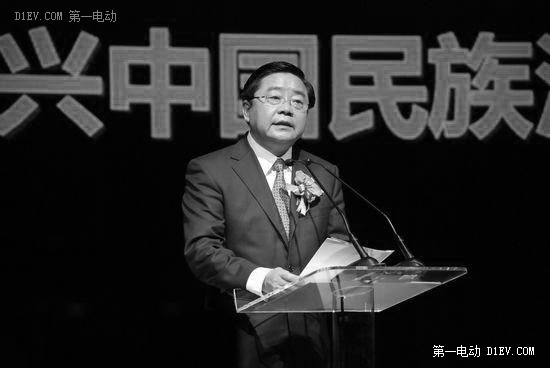 EV晨報 | 上海新能源車有望減免停車費；北京普通指標(biāo)或可買電動車