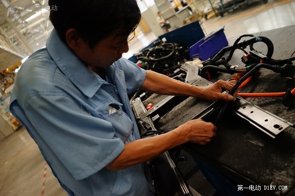 探訪北汽EV采育基地：EV200生產(chǎn)線(上)