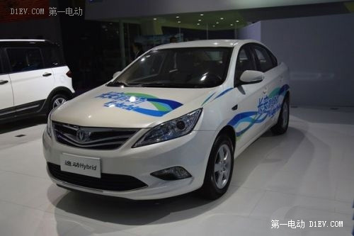 EV晨報|LG將為長安混動車提供電池；英國推無線充電工程；奧迪Q6EV續(xù)航將超500公里......