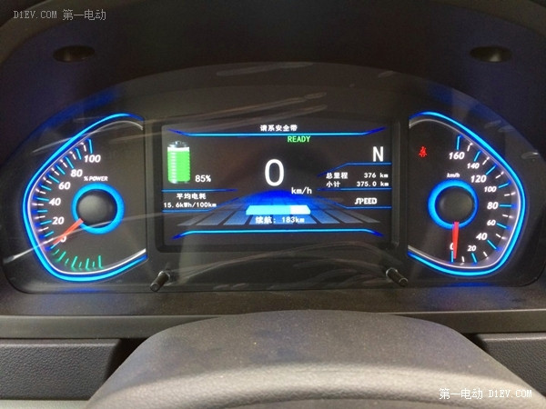 擔(dān)心著你的擔(dān)心！準(zhǔn)車主試駕北汽EV200