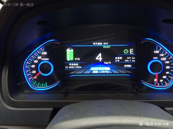 擔(dān)心著你的擔(dān)心！準(zhǔn)車主試駕北汽EV200