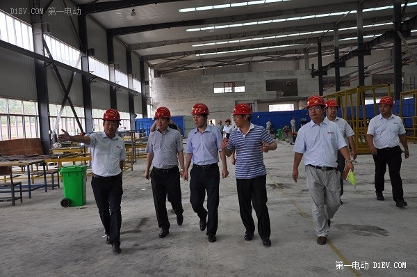 陜西省工信廳副廳長任國一行到陜西躍迪調(diào)研