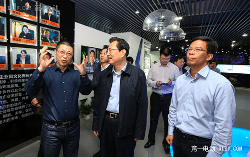 浙江省湖州市委書記裘東耀調(diào)研超威集團(tuán)