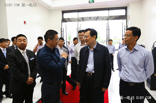 浙江省湖州市委書記裘東耀調(diào)研超威集團(tuán)