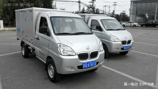 國宏純電動廂式物流車成功上“京牌”