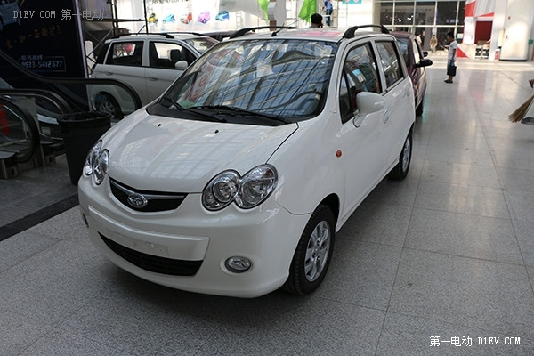 奇招盡出 2015山東微型電動(dòng)車(chē)展前探館