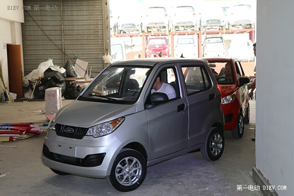 奇招盡出 2015山東微型電動(dòng)車(chē)展前探館