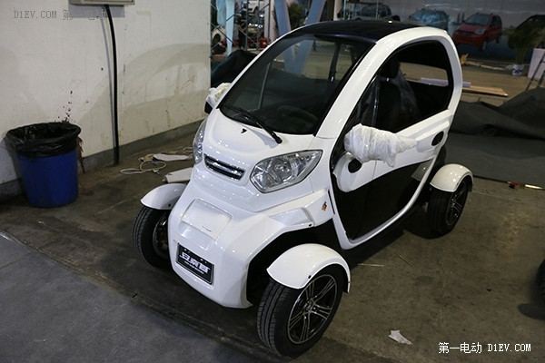 奇招盡出 2015山東微型電動(dòng)車(chē)展前探館
