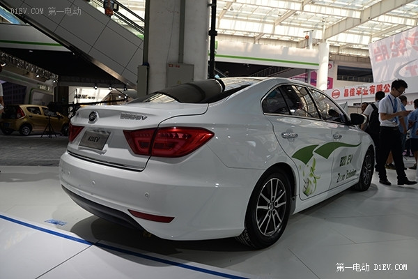 濟(jì)南車展特別報(bào)道| 力帆330EV/820EV解讀