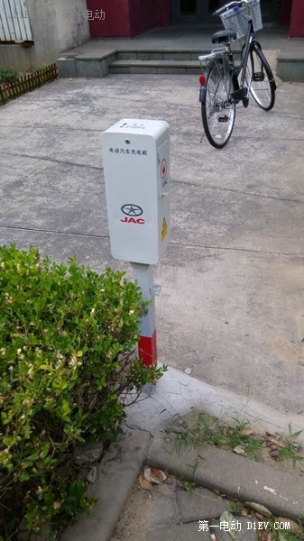 “電亮中國”充電先鋒在行動(dòng)：魔都那些“沒人管”的充電樁