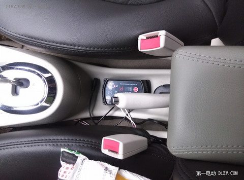 自建充电桩+内饰大装修，看上海江淮iev4电动车主的团购养车经