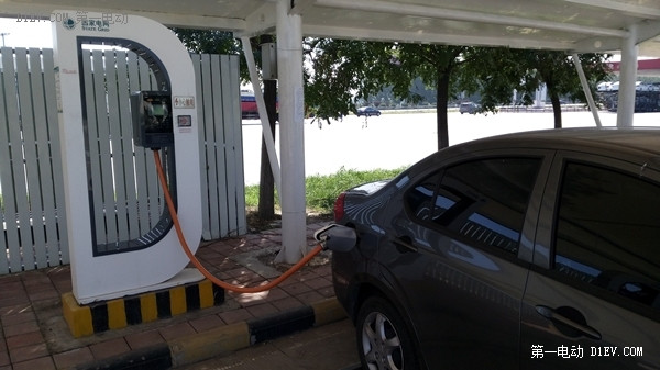 誰說電動(dòng)汽車不能長(zhǎng)途旅行？看江淮iev4車主如何首次跨越長(zhǎng)江黃河