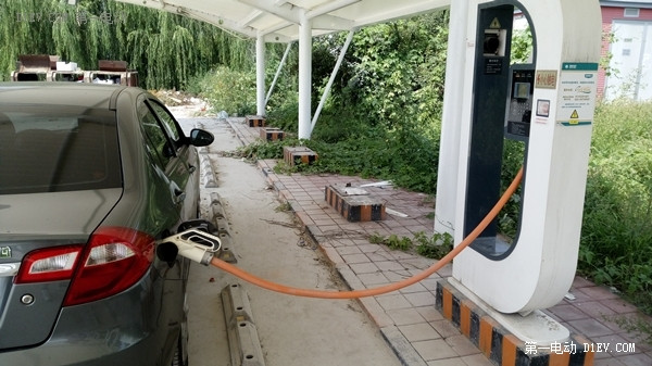 誰說電動(dòng)汽車不能長(zhǎng)途旅行？看江淮iev4車主如何首次跨越長(zhǎng)江黃河