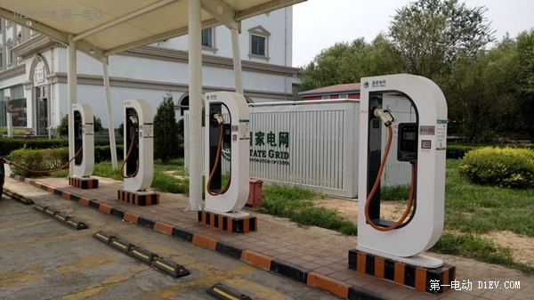 誰說電動(dòng)汽車不能長(zhǎng)途旅行？看江淮iev4車主如何首次跨越長(zhǎng)江黃河