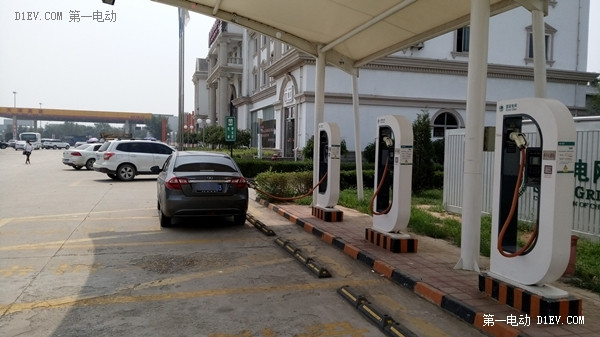 誰說電動(dòng)汽車不能長(zhǎng)途旅行？看江淮iev4車主如何首次跨越長(zhǎng)江黃河