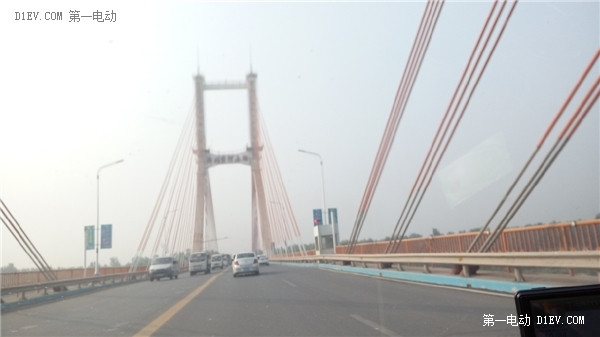 誰(shuí)說電動(dòng)汽車不能長(zhǎng)途旅行？看江淮iev4車主首次跨越長(zhǎng)江黃河（中）