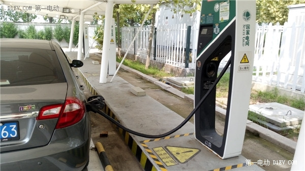 誰(shuí)說電動(dòng)汽車不能長(zhǎng)途旅行？看江淮iev4車主首次跨越長(zhǎng)江黃河（中）