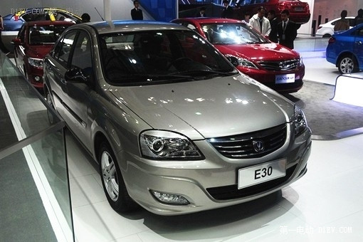 市場需求決定產(chǎn)業(yè)風(fēng)向標(biāo) 插電式和新能源SUV車型將成車市主流