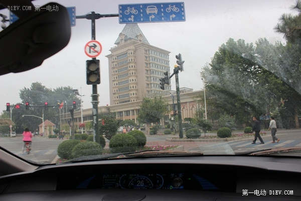 400公里以上放心開 比亞迪新e6極限續(xù)航測(cè)試