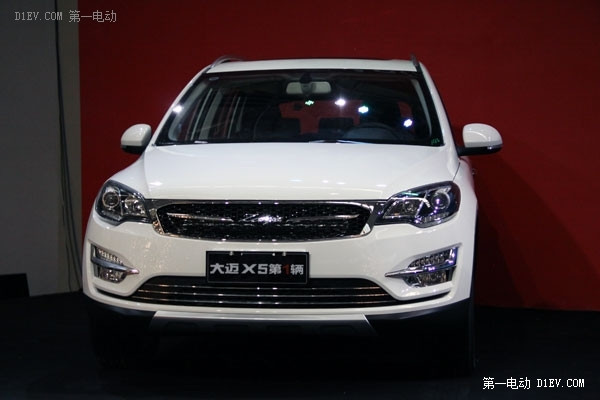 初探眾泰金壇基地：對(duì)標(biāo)工業(yè)4.0，傳統(tǒng)車新能源復(fù)合生產(chǎn)