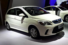 北汽新能源EV160增輕快版 補貼后售價8.69萬元