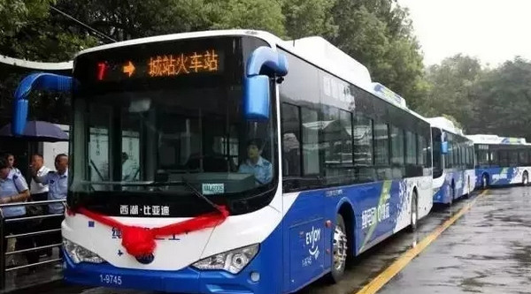比亚迪成杭州电动公交市场老大 750辆新一代车型投运