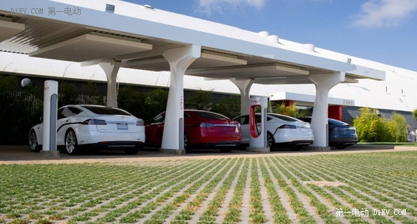 EV晨報| 亞市2小時賣3輛電動車；振華科技超億元增資振華新能源；甘肅新能源車不限號不限行停車費減半…