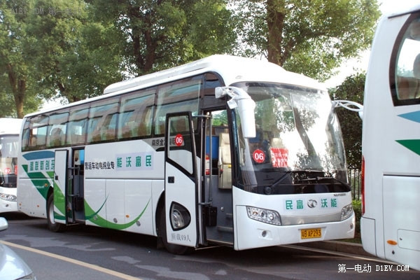 充電難？民富沃能移動充電車快充保障廣東惠州電動公交運營