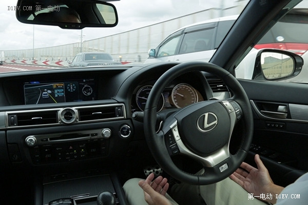 丰田公开计划于2020年实现商品化的自动驾驶实验车