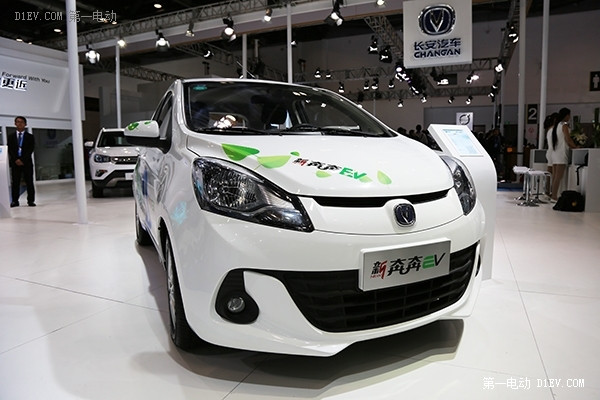 最炫酷小型電動汽車 長安奔奔EV圖解