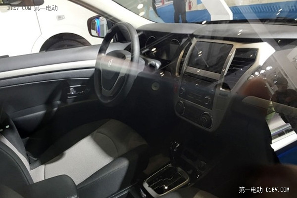 补贴后售价约15万 新款风神A60 EV发布
