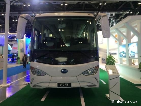 商用乘用齊發(fā)力 比亞迪亮相國(guó)際新能源汽車成果展