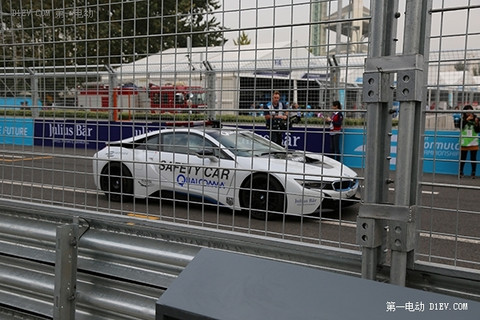 雷诺终夺冠 2015Formula E电动方程式观赛记