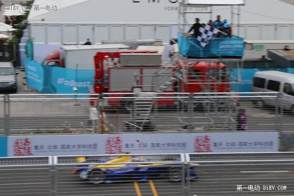 雷諾終奪冠 2015Formula E電動(dòng)方程式觀賽記