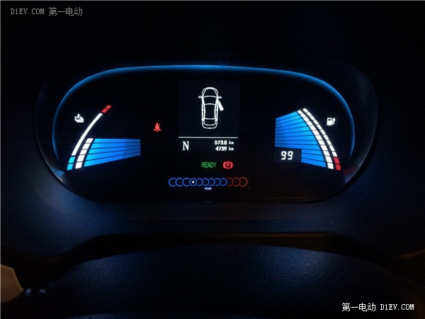 準車主超詳細測試告訴你：電動車有很多，為什么偏要買江淮iEV5？