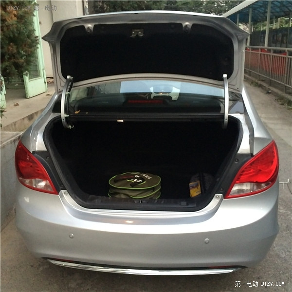 準車主超詳細測試告訴你：電動車有很多，為什么偏要買江淮iEV5？