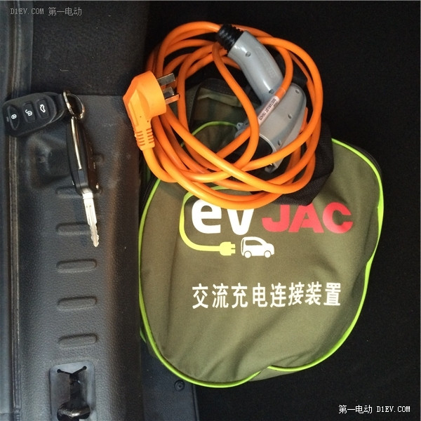 準車主超詳細測試告訴你：電動車有很多，為什么偏要買江淮iEV5？