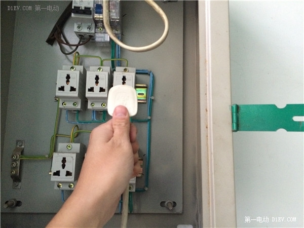 準車主超詳細測試告訴你：電動車有很多，為什么偏要買江淮iEV5？