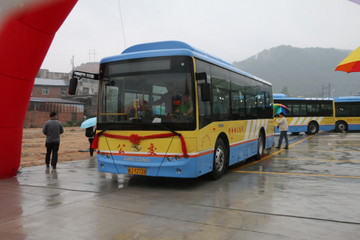 26辆大金龙纯电动公交上岗 福安最大规模充电站保障“后勤”