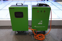 科陆亮相充电设备展 发布电动汽车移动充电宝