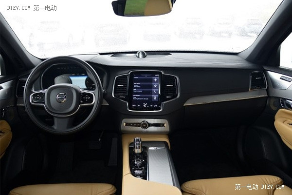 千呼萬喚始出來，全新XC90 T8插電混動(dòng)版于廣州車展上市