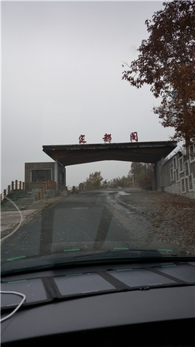 初雪的日子，開(kāi)比亞迪e6電動(dòng)車檢測(cè)一下低溫續(xù)航