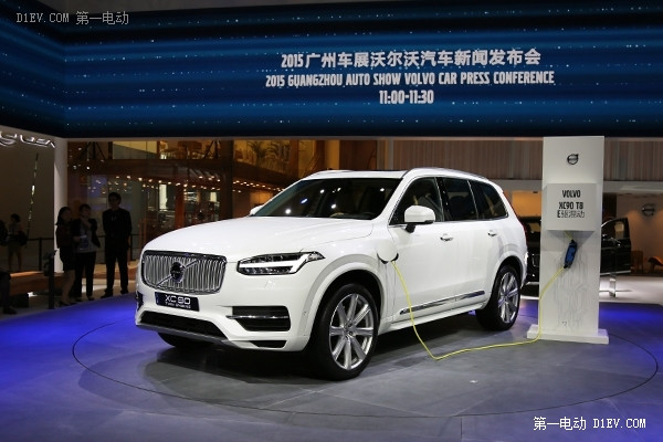 2015广州车展 | 沃尔沃豪华插电式SUV XC90 T8上市 售109.8万起