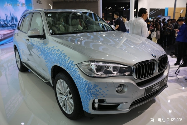2015廣州車展 | 寶馬X5插電混動版上市 售價92.8萬元