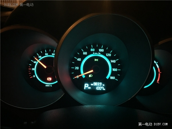 從夏到冬，看長安逸動EV電動車主最真實(shí)體驗報告